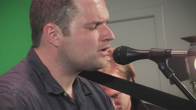 Art Zone: St. Kilda performs 'September'