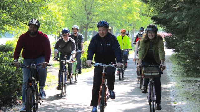 Mayor and Seahawk Celebrate Bike to Work Day