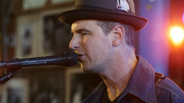 Art Zone: Danny Newcomb and the Sugarmakers perform 'One Wish' 10/30/15