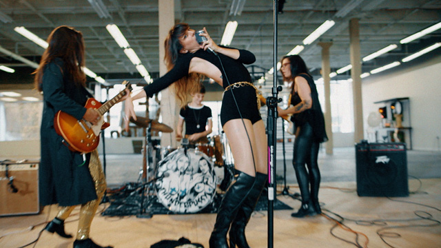 Art Zone: Thunderpussy performs ‘Taking You Over’