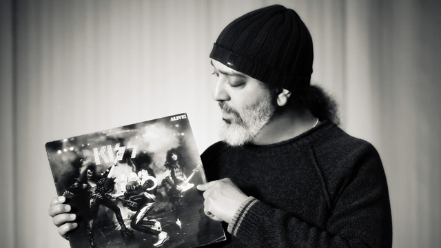 Art Zone: Vinyl Memories - Kim Thayil