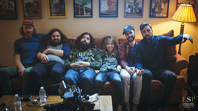 Art Zone: The Moondoggies perform 'Cinders'