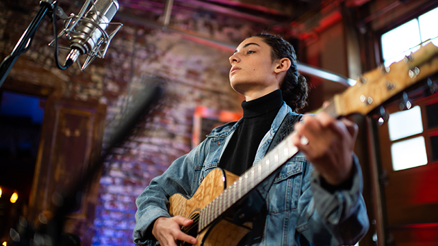 Benicio Bryant performs “Who I Am” 