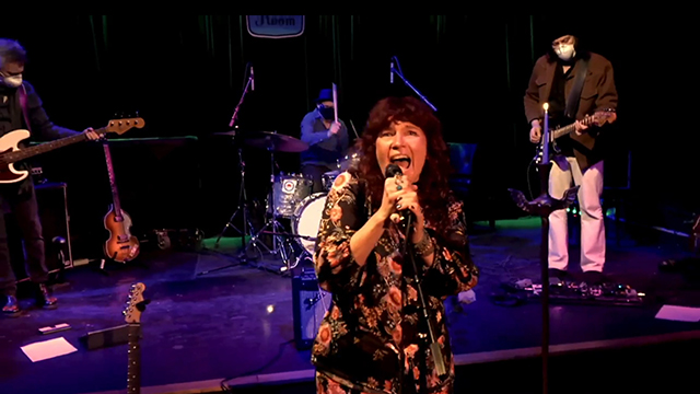 Art Zone: Julia Francis performs "Cinderella"