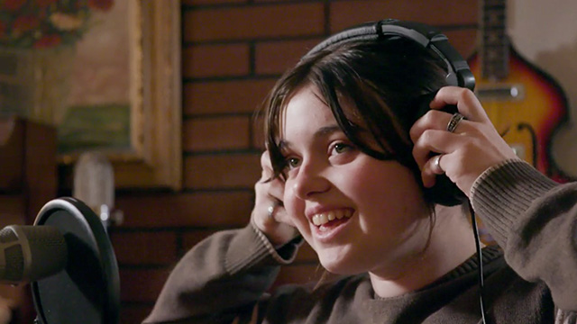 Art Zone: Máire Kennan performs “My Hand Touches Your Ashes” 