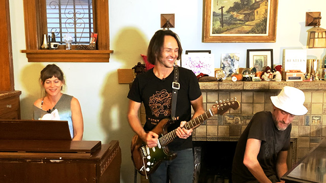 Art Zone: RL Heyer & Friends perform “Bring Our Hearts Together"