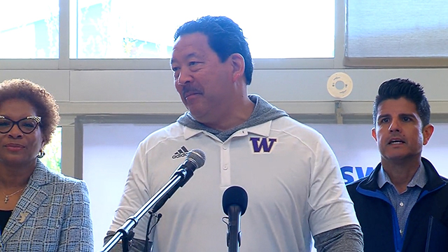 Mayor announces Swim Seattle, a new water safety initiative