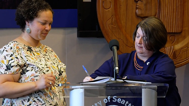 Jamie Carnell takes oath of office as new Director of the Office of City Finance