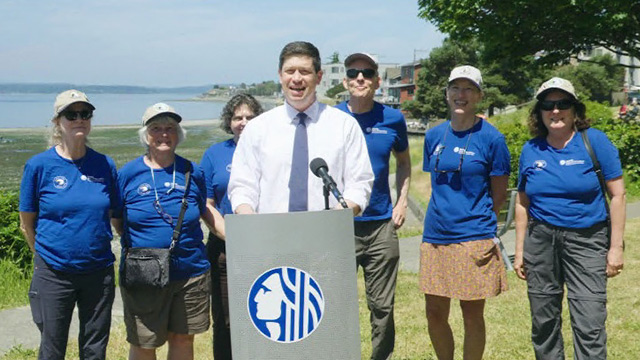 Councilmember Strauss & advocates rally for environmental learning program